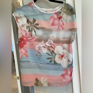 Tropical Ted Baker top TB2/US6